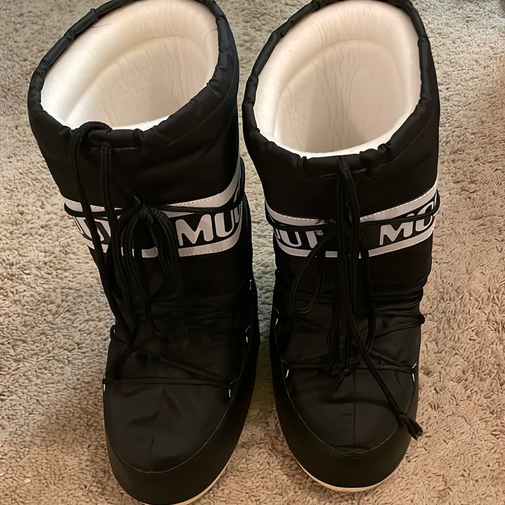 Moon Boots ❄️